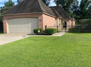 41103 Garden Ct, Gonzales, LA 70737