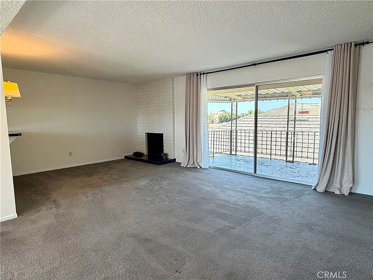 22725 Nadine Cir #B — Photo 3