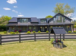 8913 Seneca Trl S, Lewisburg, WV 24901