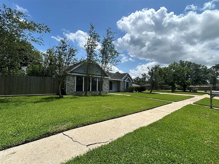 2711 Laurel Creek Way — Photo 2