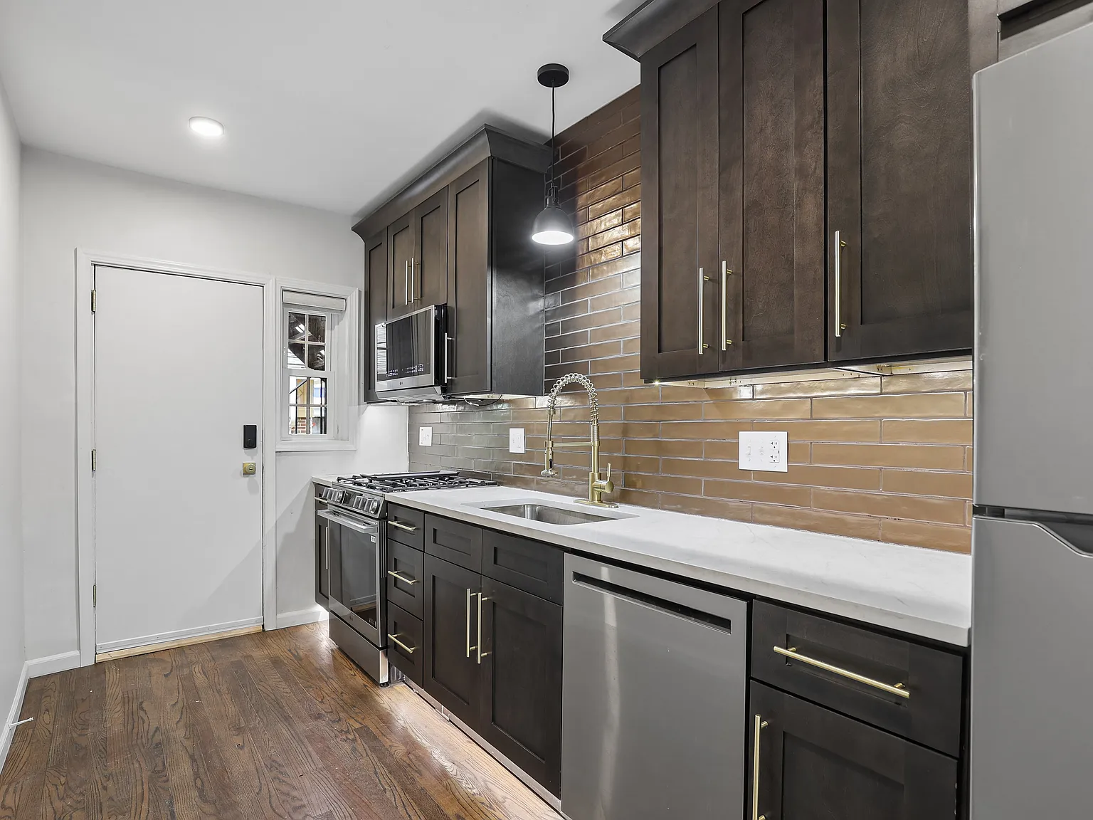 5 Del Lin Dr — Photo 2