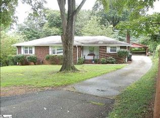 10 Oakland Dr, Greenville, SC 29607