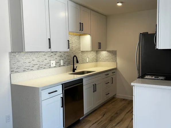 1224 Windsor Rd, Cardiff By The Sea, CA