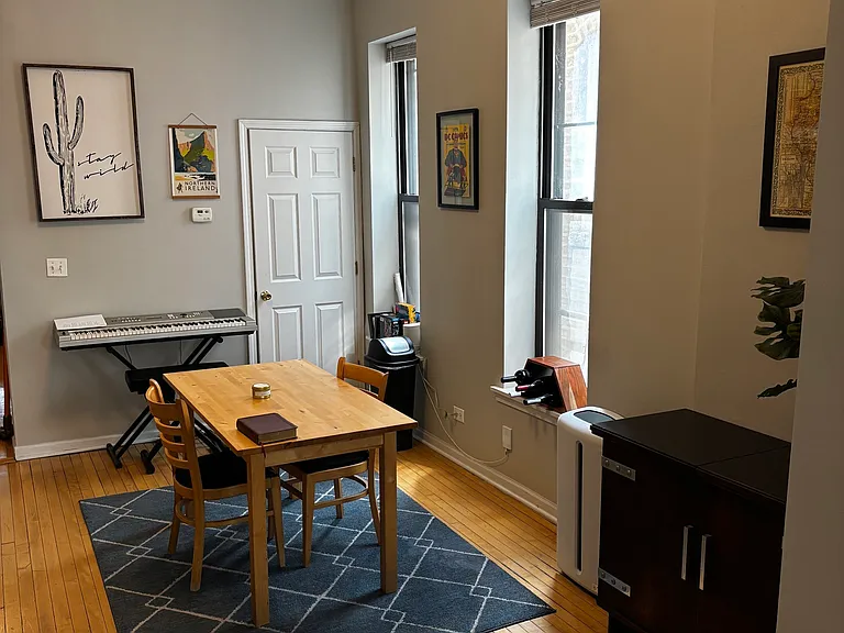 857 N Marshfield Ave #2 — Photo 3