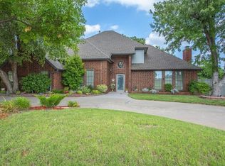10900 Woodbridge Rd, Oklahoma City, OK 73162
