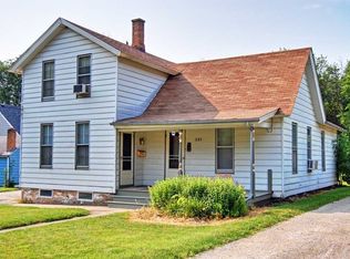 321 Lovell St, Elgin, IL 60120