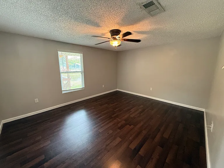 323 Sweetgum Ct — Photo 21