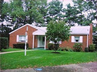 23 Hearthstone Dr, Pittsburgh, PA 15235
