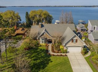 16841 Deer Island Rd, Tavares, FL 32778