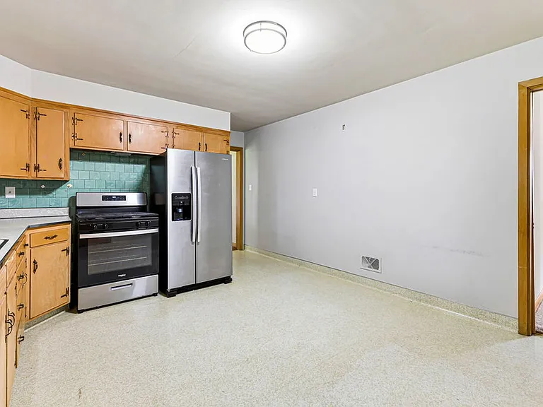 3511 Mitchell Ave — Photo 17