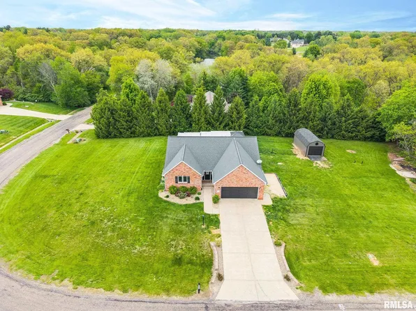 7216 S Ridgebrook Dr, Mapleton, IL 61547