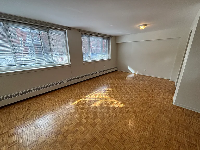 27 Henderson Ave — Photo 7