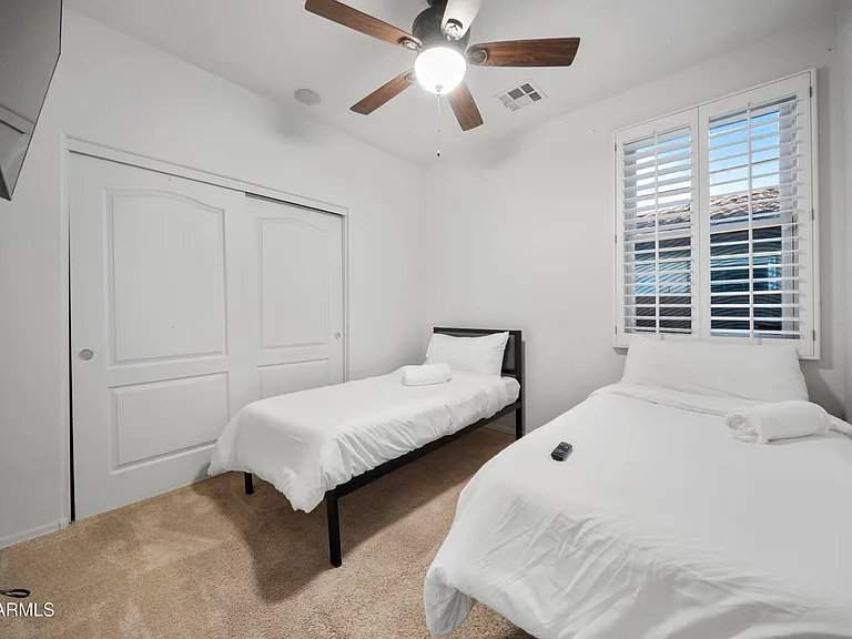 17239 W Ironwood St — Photo 10
