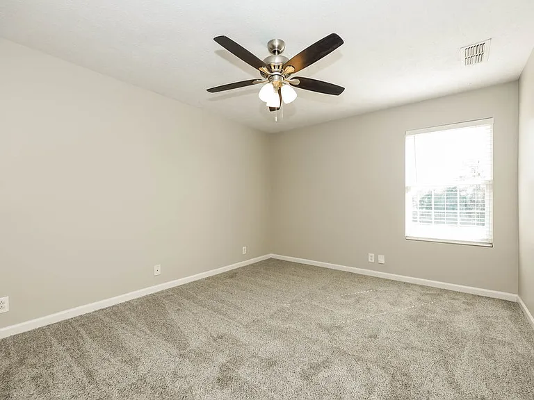 2726 Apostle Ln — Photo 9