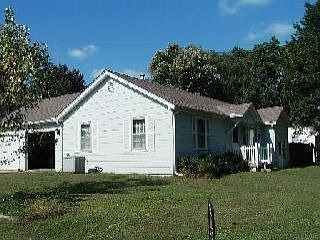 2nd image of 306 Woodland Ave