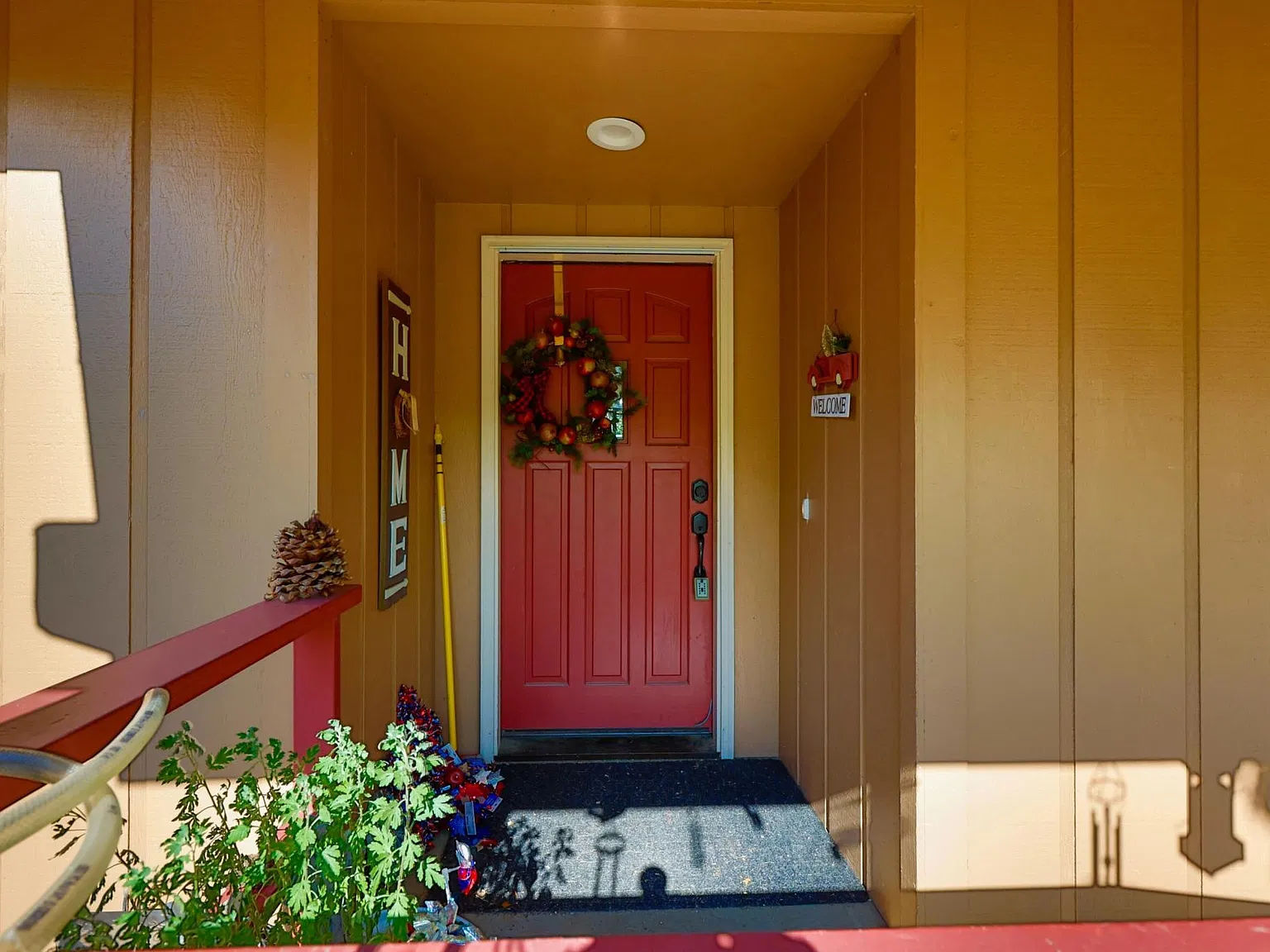 208 Berglund St — Photo 3