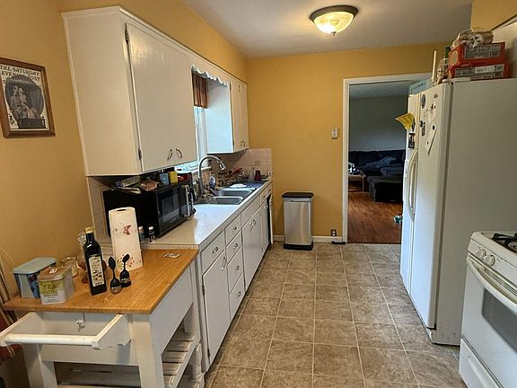 2nd image of 2463 Virginia Rd