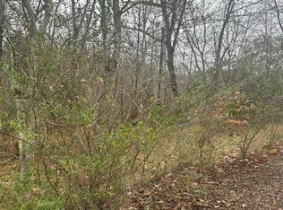 121 Orville Carroll Rd, Mammoth Cave, KY 42259