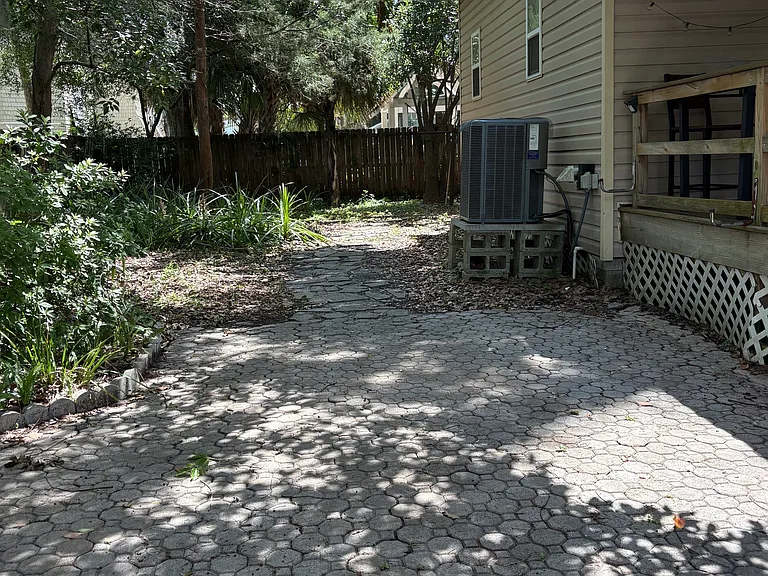 117 Twine St — Photo 6