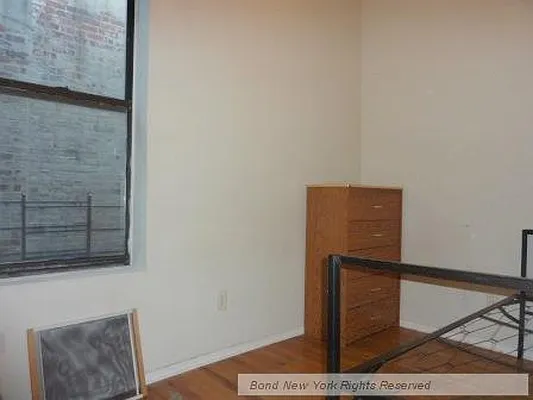 Rented by Bond New York | media 15