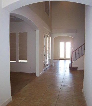 4th image of 15828 W Glenrosa Ave