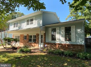 16 Sanford Dr, Newark, DE 19713