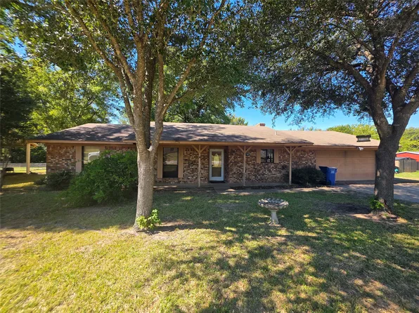 1707 Malibu Ln, Grand Saline, TX 75140