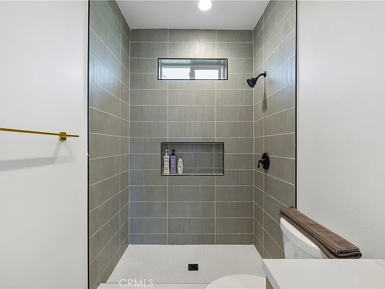 10290 Monte Vista Ave — Photo 23