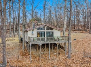 384 Trapper Ridge Ln, Hedgesville, WV 25427