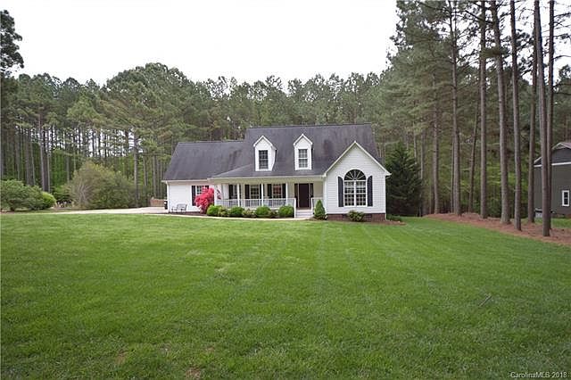 1st image of 137 Pine Valley Dr