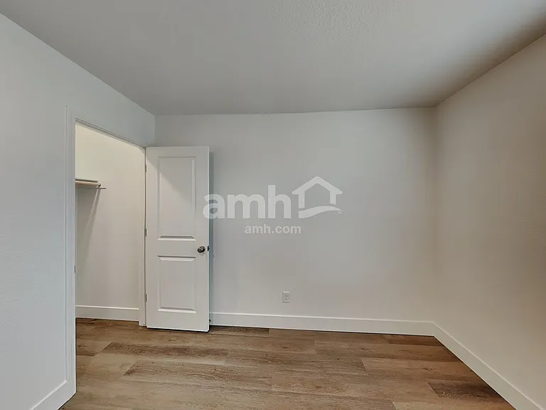 11111 Magallanes St — Photo 16