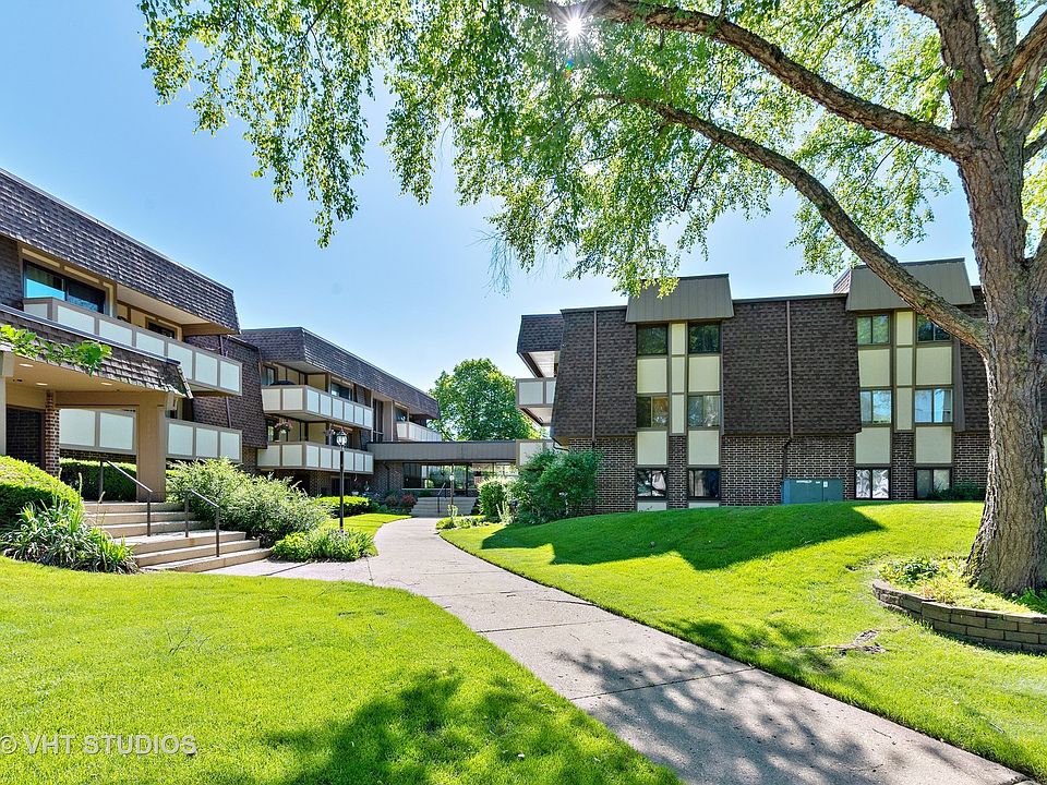 1st image of 437 Cavalier Ct APT 210