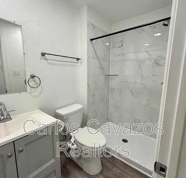 1617 Meadowbrook Dr — Photo 5