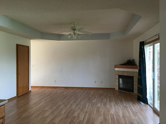 4th image of 1322 Logan Ct