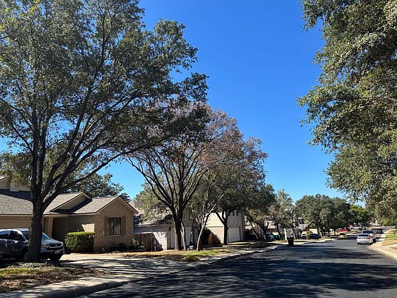 4th image of 11823 Barkston Dr