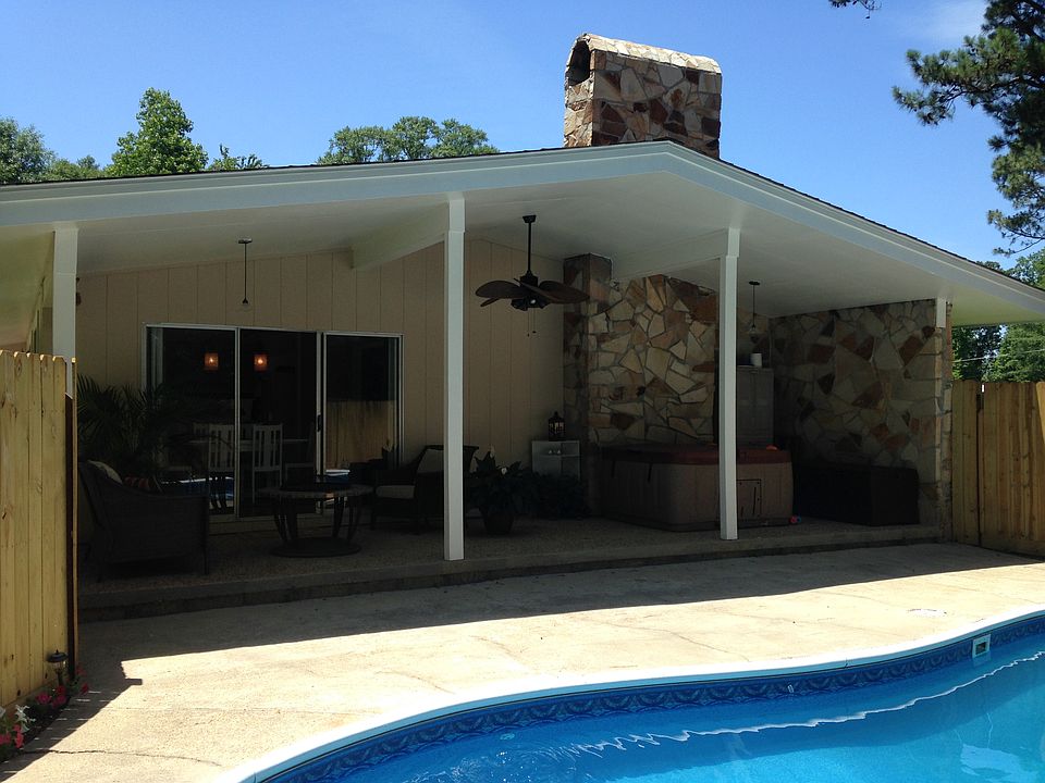 Covered patio by the pool