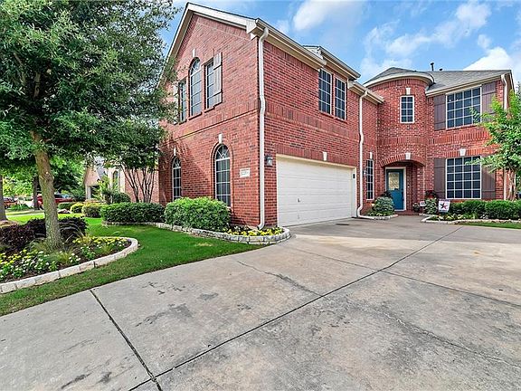 2nd image of 2204 Watercrest Dr