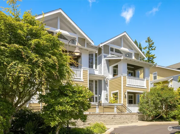 168 Hall Brothers Loop NW #102, Bainbridge Island, WA 98110