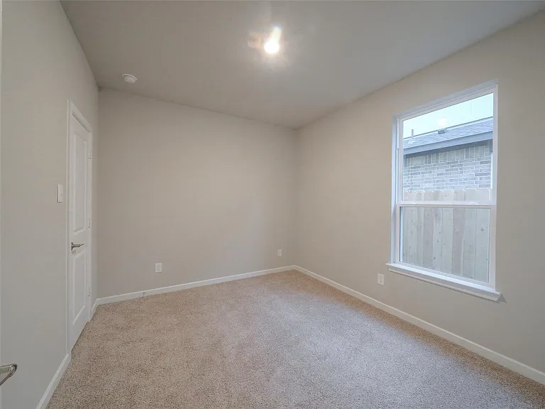 21859 Fitzroy Manor Ln — Photo 13