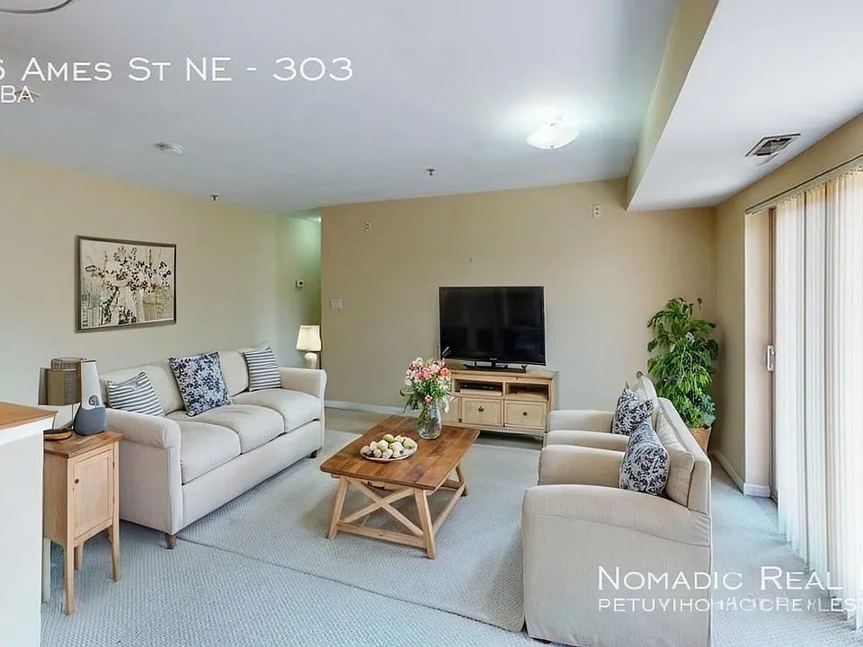 4116 Ames St NE #303