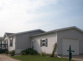 240 Schirra Ave, Flushing, MI 48433