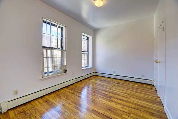 Rented by REAL New York | media 12