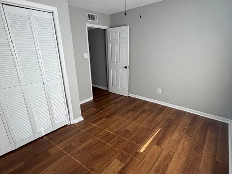 142 Stoneridge Dr — Photo 20