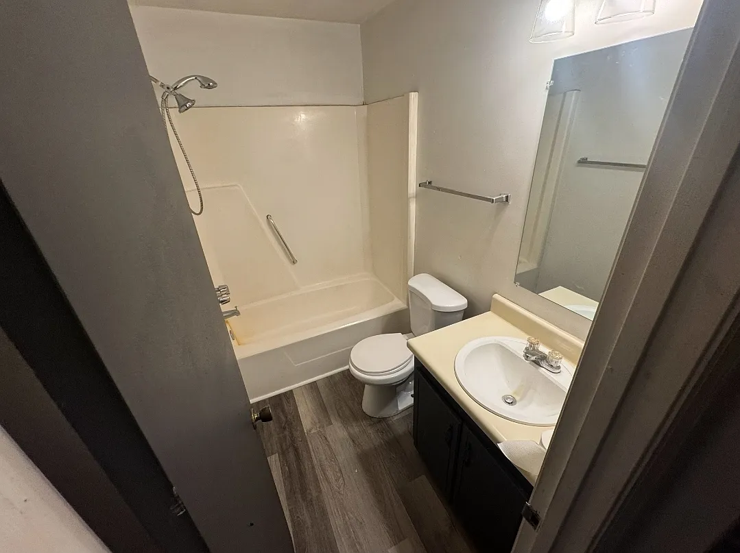 1538 Patrick Ave — Photo 3