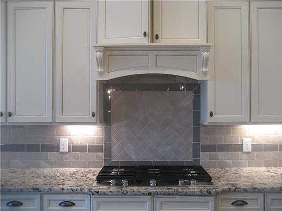 5th image of 4139 Old Light Cir #613-lot 613
