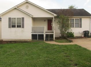 14 Greenview Dr, Staunton, VA 24401