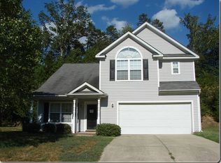 636 Pawley Dr, Charlotte, NC 28214