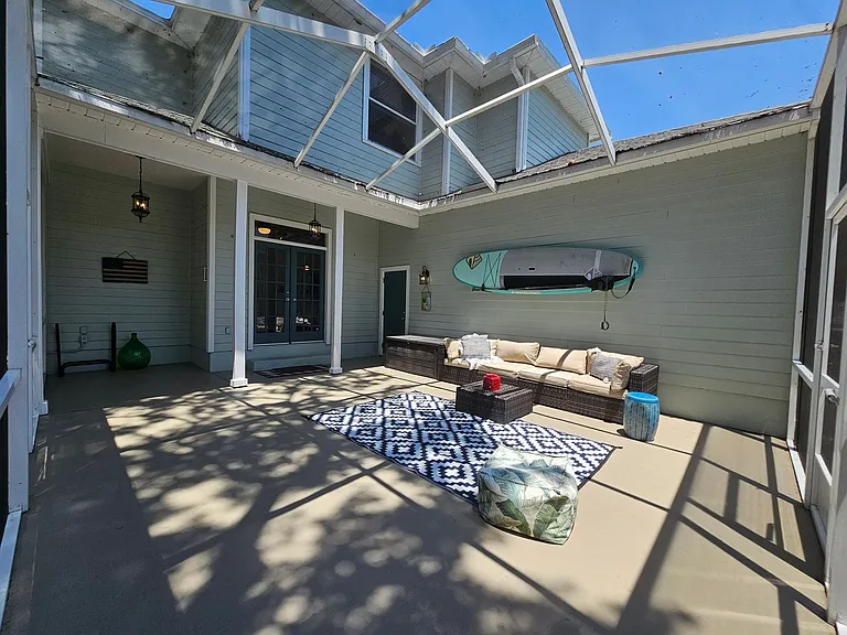 7402 S De Soto St — Photo 43