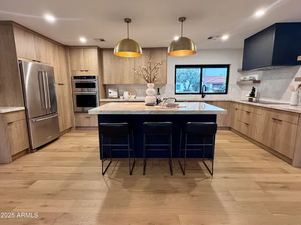 7624 E CHARTER OAK Road, Scottsdale, AZ 85260