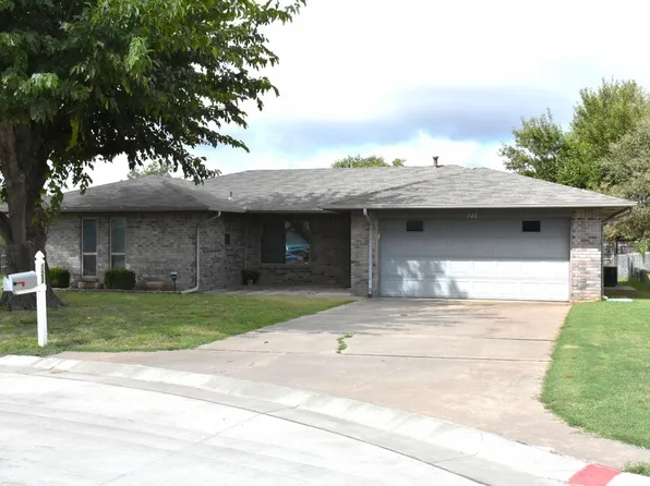 322 Flintridge Rd, Enid, OK 73703
